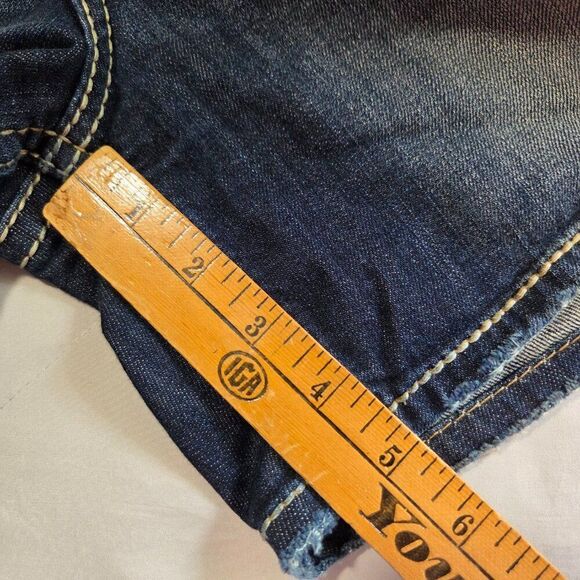 LIKE NEW SILVER JEANS SUKI HIGH SHORTS SIZE 31 W - Picture 15 of 16